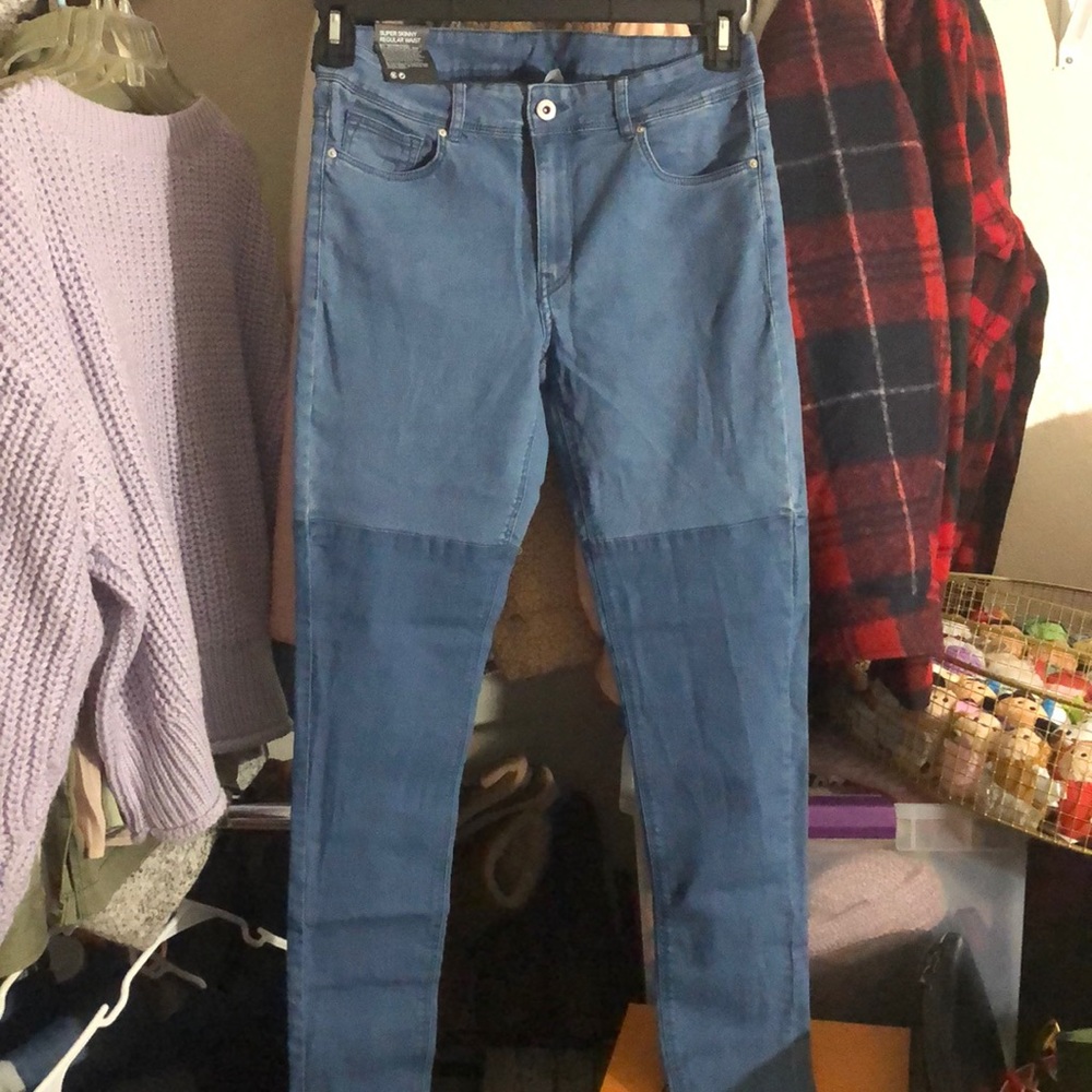 H&M Divided Regular Waist Skinny Jean